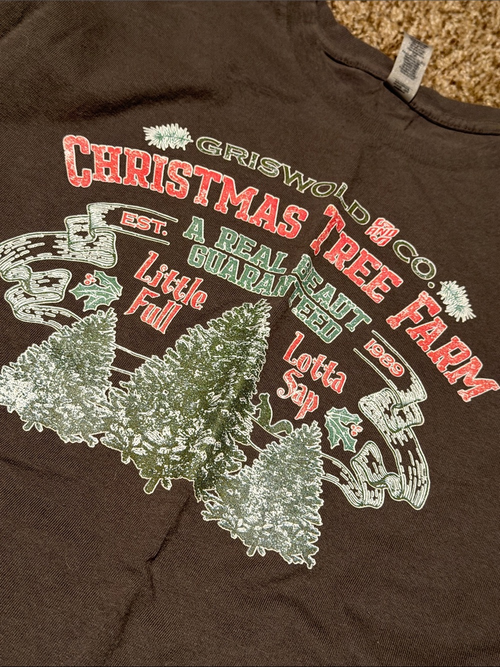 Griswold & Co. Christmas Tree Farm tee (L) - EUC!